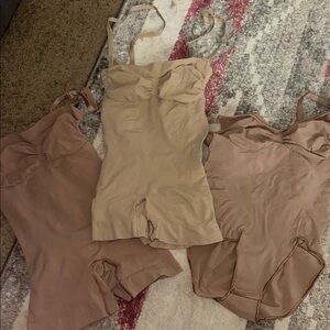 SKIMS Women's Shapewear Bodysuit - Cream & Brown